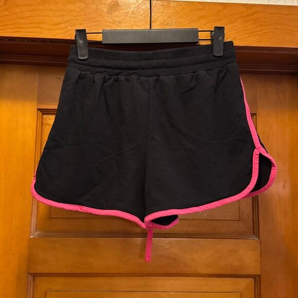 KISS Black Pink Dolphin Shorts Women’s XS Junior’s Medium - Picture 3 of 5